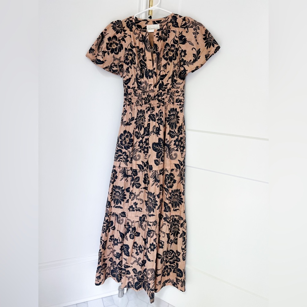 Anthropologie Somerset Maxi Dress in Tan/Navy. Size XS.